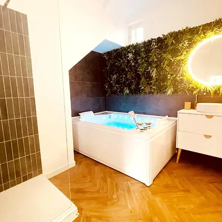 Le Jungle Spa **** Nimes Exterior photo